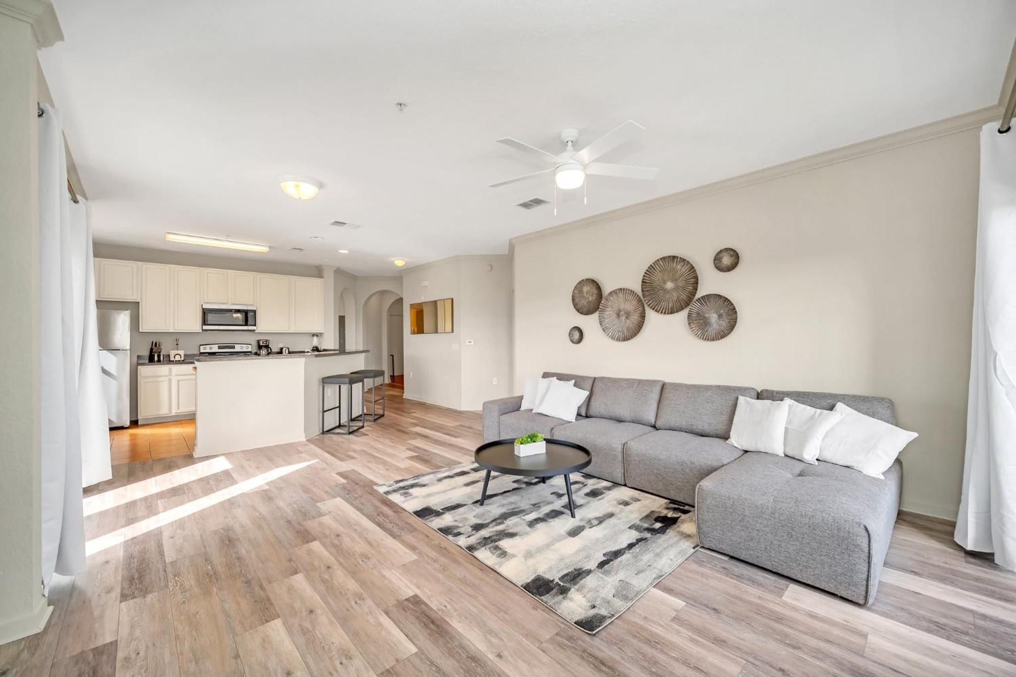 אורלנדו Spacious 2Br Condo W Pool & Hot Tub Near Disney מראה חיצוני תמונה